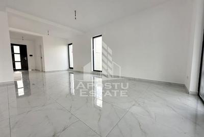 Casă cu 5 camere cu Teren 310 Mp în Giroc - 3