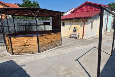 Casă cu 4 camere cu Teren 305 Mp în Central - 1