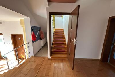 Casă individuală cu 12 camere cu Teren 1000 Mp în Crișan - 13