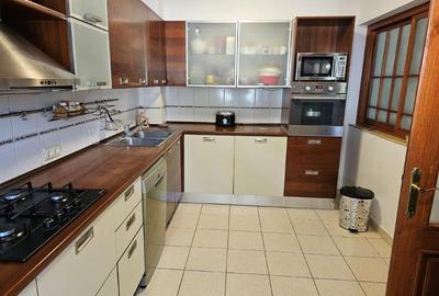 Vila eleganta D+P+1+M | 649 mp | piscina exterioara| renovata complet | Pipera - - 9