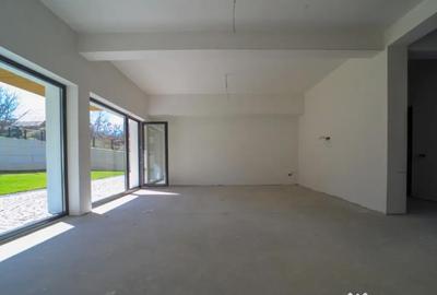 Casă cu 4 camere cu Teren 500 Mp în Central - 7