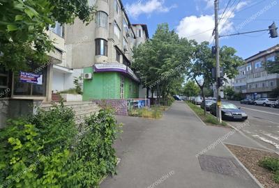Spațiu comercial, de 77 mp, în - 9