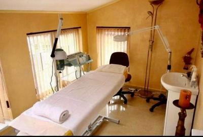 Titan Coafor,masaj sau alte activitati - 3