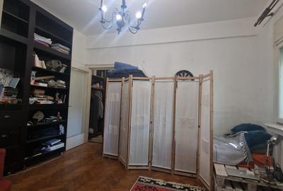 Universitate - Vasile Lascar - Apartament 3 camere - centrala termica - 2 gr san - 12