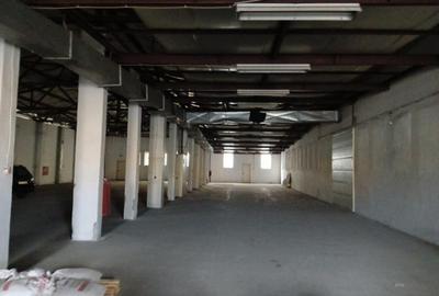 Spațiu comercial, de 914 mp, în Central
