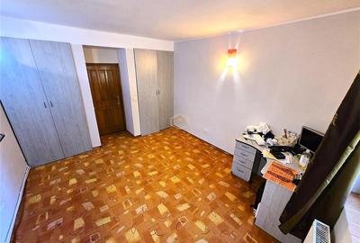 Casă individuală cu 9 camere cu Teren 2100 Mp în Periferie - 28