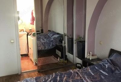 Apartament cu 3 camere decomandat în Central - 1