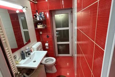 Apartament cu 2 camere nedecomandat în Micro 6 - 3