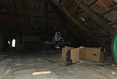 Casă cu 4 camere cu Canalizare în Central - 13