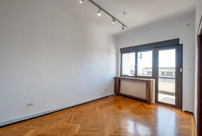 Apartament cu 6 camere circular în Dacia - 19