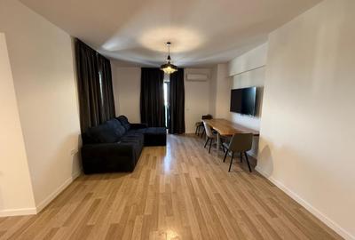 Apartament cu 3 camere semidecomandat în Km 5 - 2