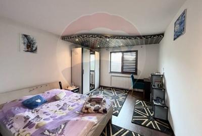 Casa cu 8 camere de vanzare - 2
