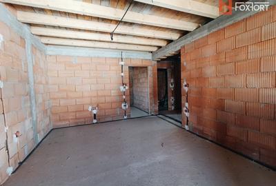 Apartament cu 3 camere 72 mp cu gradina 100 mp in Giroc - V2809 - 2