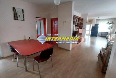 Casă cu Teren 600 Mp în Cetate - 1