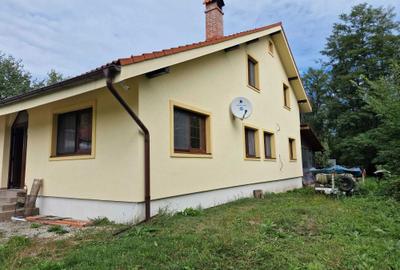 Casă cu 4 camere în Colun - 8