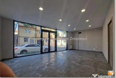Spațiu comercial, de 44 mp, în Trocadero - 1