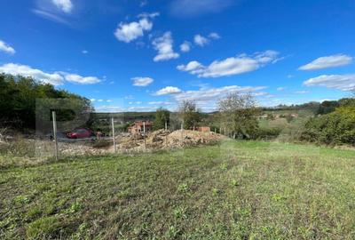 De Vanzare - Teren Intravilan, Localitatea Sumugiu - 2