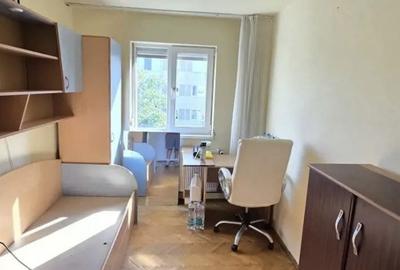 Apartament cu 4 camere decomandat, mobilat în Dacia - 2