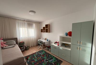 Apartament 3 camere, zona Coresi, parcare inclusa - 4
