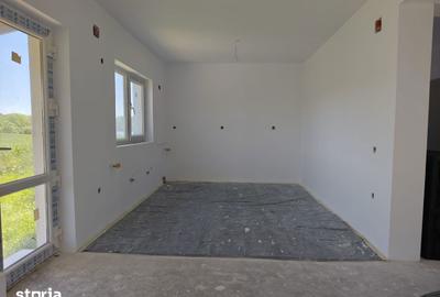 Casă cu 4 camere cu Teren 399 Mp în Crevedia - 18