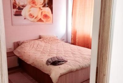 Apartament pe strada Ioan Rus , 3 camere , balcon - 3