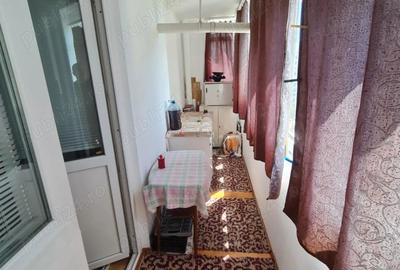 Apartament cu 3 camere decomandat în Central - 3