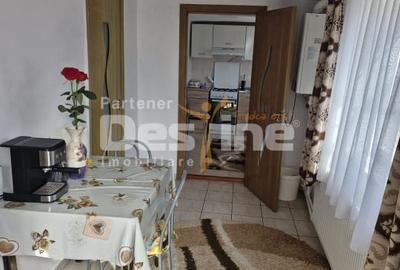 Casă individuală cu 3 camere cu Canalizare în Aurel Vlaicu - 2