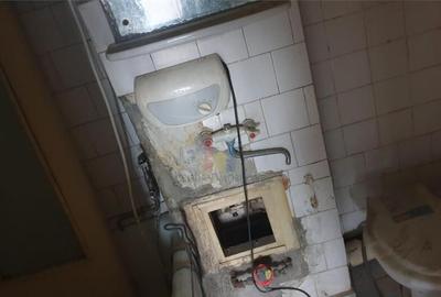 70mp 3 cam etaj 2 balcon 7 m R.Negru - Capatul lui 4 confort - 3