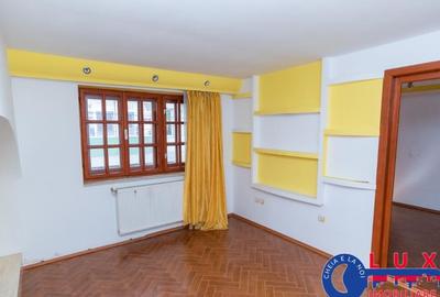 Casă cu 4 camere cu Teren 110 Mp în Central - 25