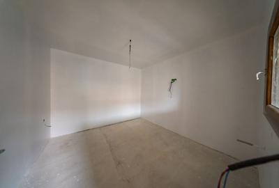 Casă de vânzare cu 3 camere, teren și terasă Alunis - 11