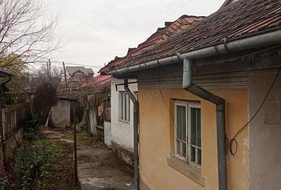 Casă cu 2 camere cu Teren 240 Mp în Brestei - 5