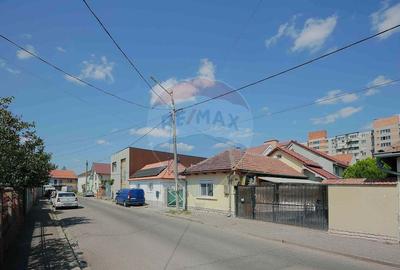 Casă cu 4 camere cu Teren 495 Mp în Nufărul - 5