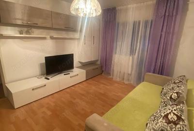 Apartament cu 2 camere semidecomandat în Girocului