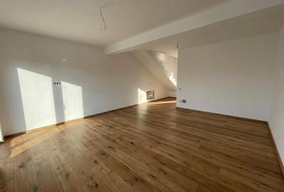 Duplex cu 4 camere cu Canalizare în Exterior Est - 12