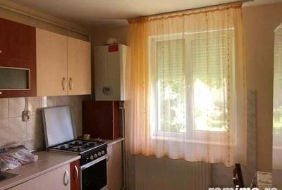 Inchiriez apartament cu o camera in zona Bucovina