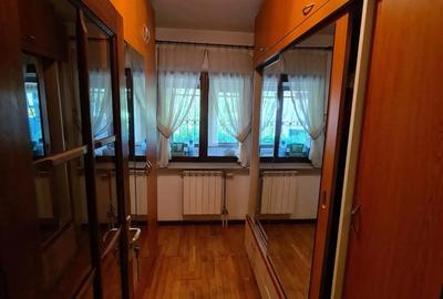 Camera libera in apartament cu 3 camere - pentru o fata - 2