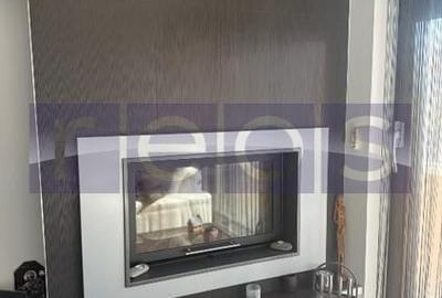 Penthouse cu 4 camere decomandat, mobilat în Central - 2