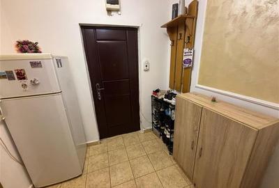 Zona Miron Costin - apartament 3 camere - etajul 2 - 9