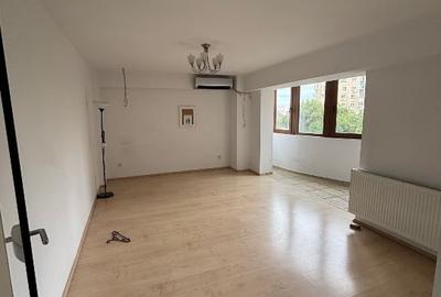 Vanzare Apartament tineretului - 2