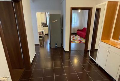 Apartament 3 camere Modern In zona Damaroaia cu loc de parcare - 4