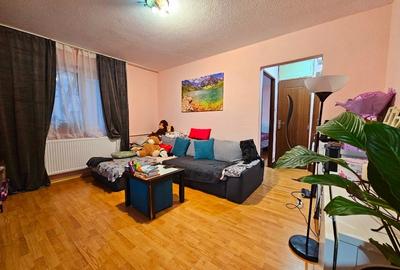 Apartament cu 2 camere semidecomandat în Giurgiului