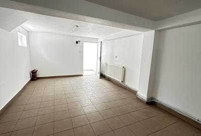 Spațiu comercial, de 25 mp, în Cetate - 1