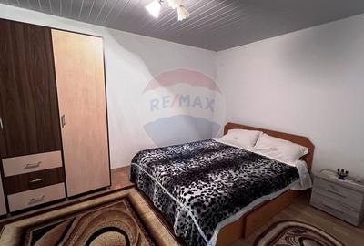 Casă individuală cu 6 camere cu Teren 1220 Mp în Fârțănești - 9