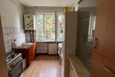 Apartament cu 3 camere în Săsar