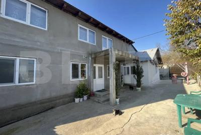 Casă cu 5 camere cu Teren 750 Mp în Central