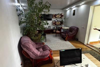 Casă individuală cu 5 camere cu Canalizare în Stadion