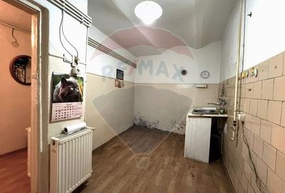 Apartament cu 2 camere+spatiu de depozitare de vanzare in zona Dacia - 6