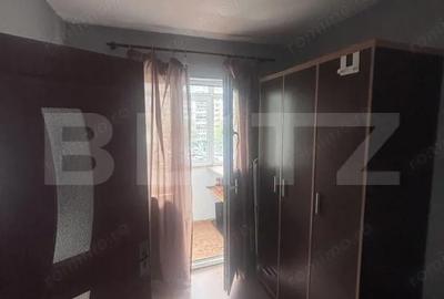 Apartament cu 3 camere semidecomandat în Micro 4 - 11