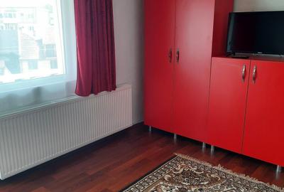 Garsonieră decomandată în Central - 1