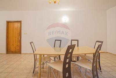 Casă cu 6 camere cu Teren 608 Mp în Central - 20